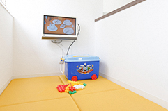 中央区篠原町・おおすぎファミリー歯科・キッズコーナー